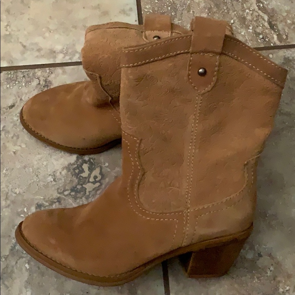 Western boots 7
